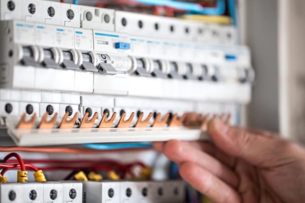Circuit breaker