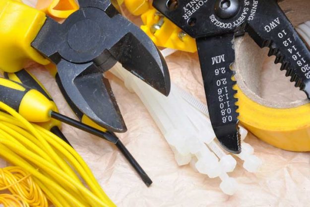 electrician-tools2 electricity