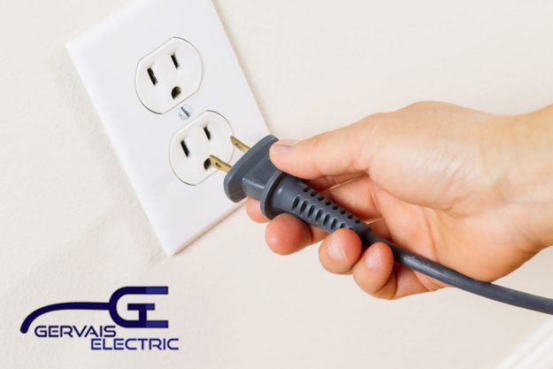 grounded-electrical-outlet_32932189_l-2015 Grounded Electrical Outlet